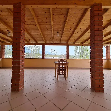 Séjour chez l'habitant Bar Kafe Pjetri