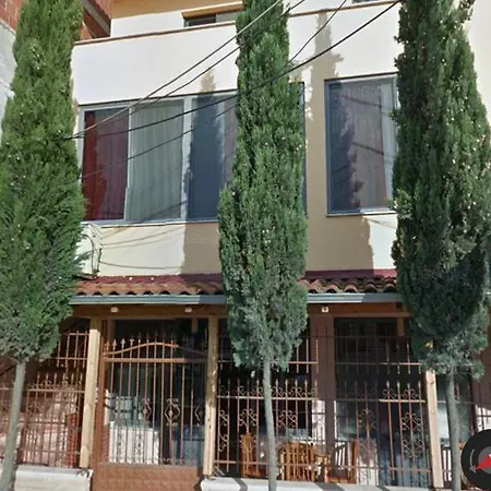 Séjour chez l'habitant Bar Kafe Pjetri