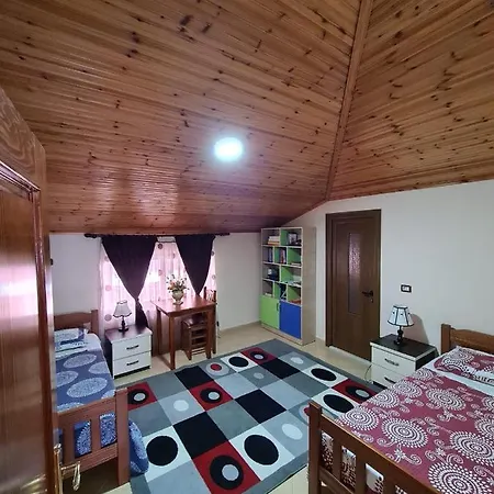 Bar Kafe Pjetri