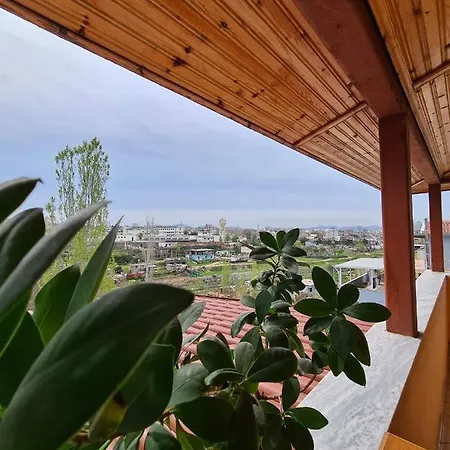 Séjour chez l'habitant Bar Kafe Pjetri *