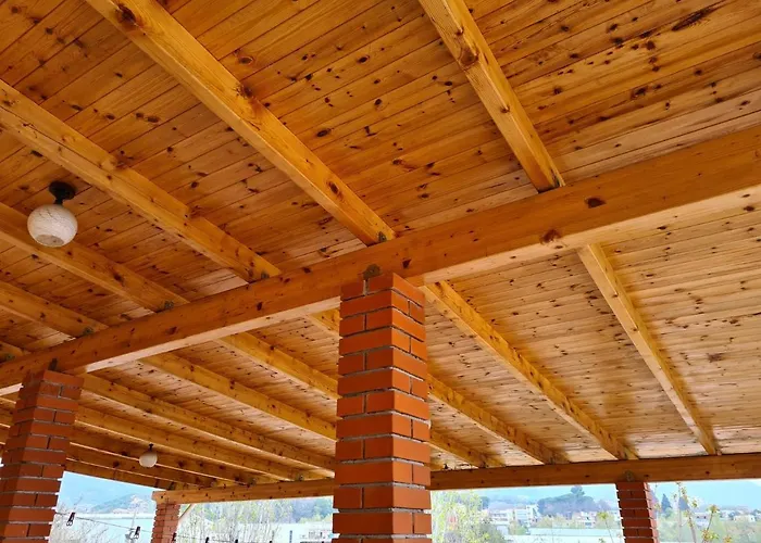 Bar Kafe Pjetri 民宿