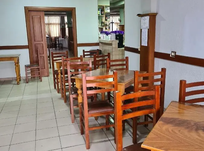 Bar Kafe Pjetri Patza-Kuqani