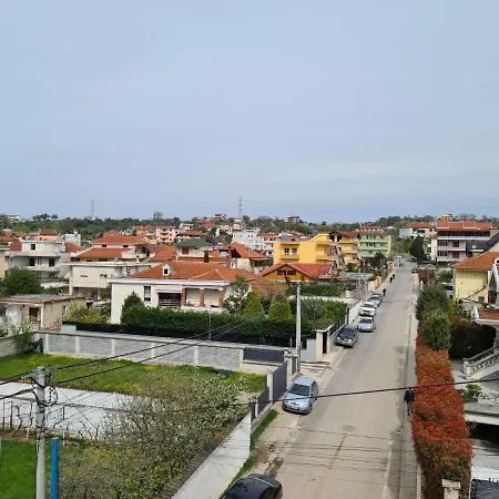 Privat bolig Bar Kafe Pjetri Patza-Kuqani