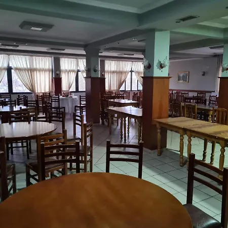 Bar Kafe Pjetri Проживание в семье *