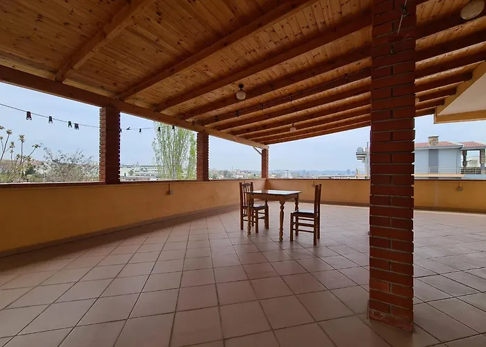 Bar Kafe Pjetri Ubytování v soukromí