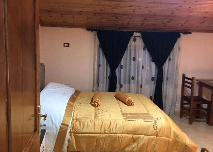 Bar Kafe Pjetri Ubytování v soukromí